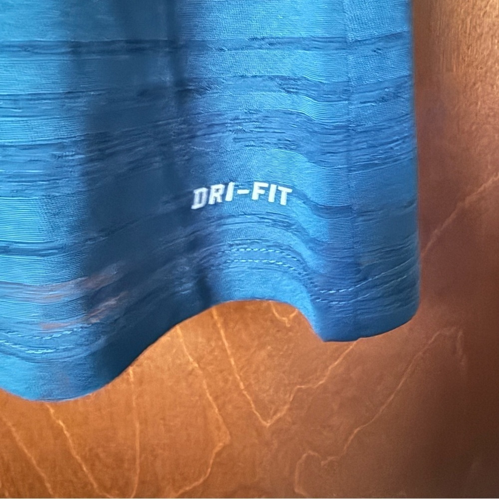 Nike NWT Dark Teal Women's Blue Dri-FIT Top Sz S Ret $40. Semi Sheer - Picture 4 of 6
